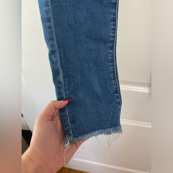 Ann Taylor Curvy Skinny High Rise Cropped Jeans - Picture 2 of 6